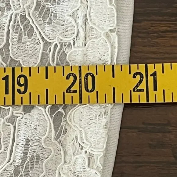 Blue Tassel Anthropologie White Floral Eyelet Lace Lined Cami Size XL - Picture 10 of 10